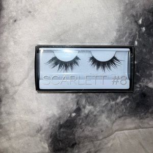 NEW Huda beauty Scarlett #8 lashes